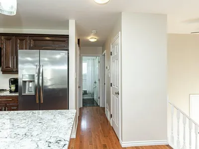 5924 11 AV NW photo 17
