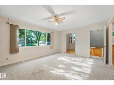 21 FLEETWOOD CR photo 15