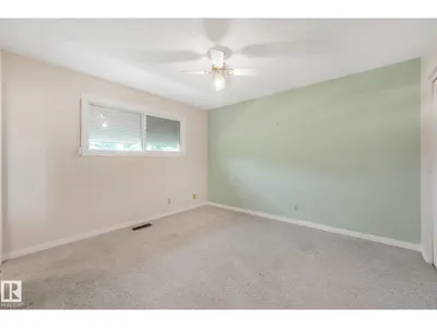 21 FLEETWOOD CR photo 53