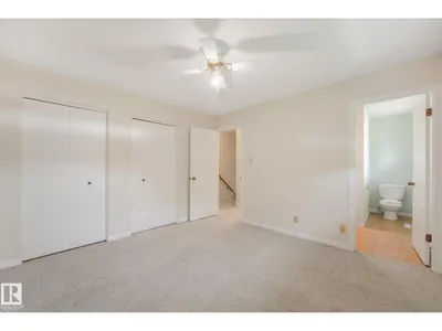 21 FLEETWOOD CR photo 54