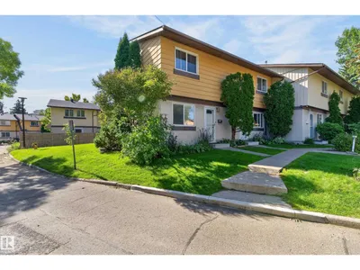 130 WOODSTOCK NW NW photo 42