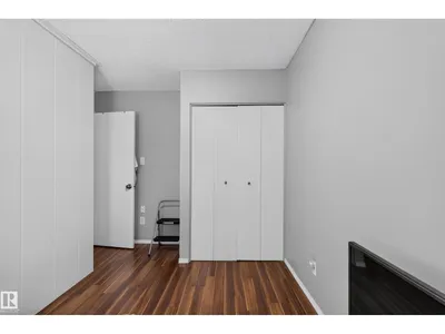130 WOODSTOCK NW NW photo 30