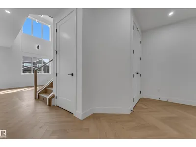204 Linden LO photo 9