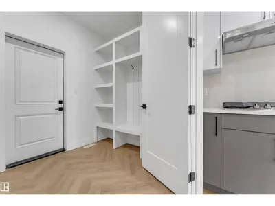 204 Linden LO photo 11