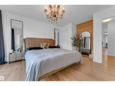 3135 24 AV NW photo 33