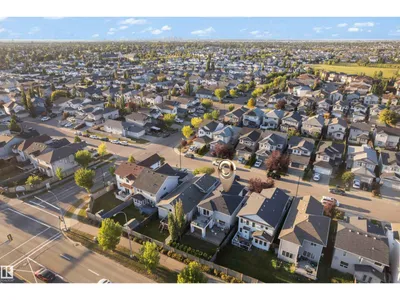 3135 24 AV NW photo 43