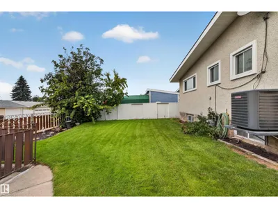 7011 141 Avenue NW NW NW photo 27