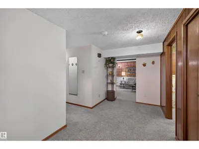 7011 141 Avenue NW NW NW photo 18