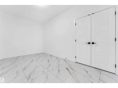 5904 SOLEIL BA photo 29