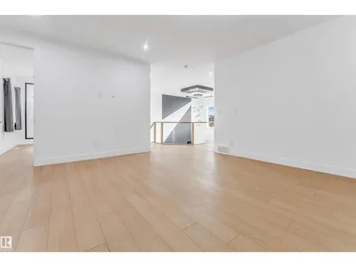 5904 SOLEIL BA photo 31