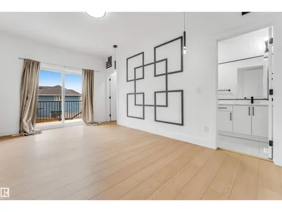 5904 SOLEIL BA photo 35