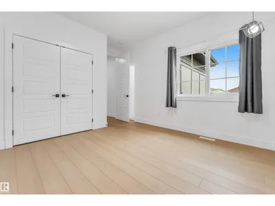 5904 SOLEIL BA photo 38