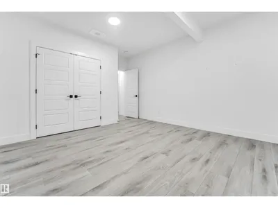5904 SOLEIL BA photo 56