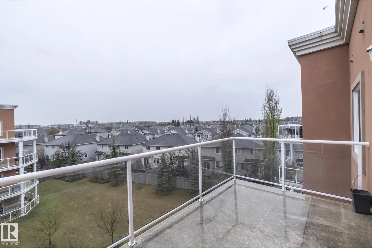 #416 263 MACEWAN RD SW exterior