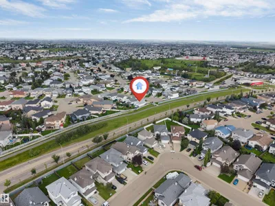 5119 157 AV NW photo 35