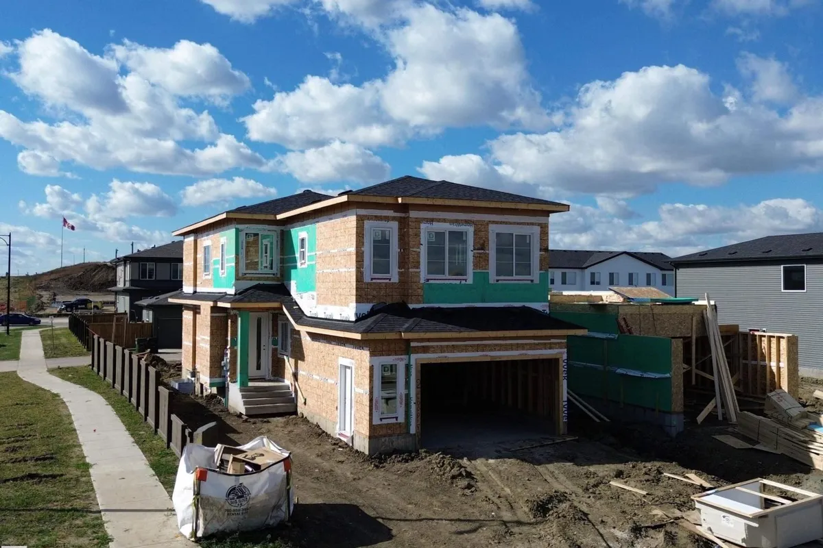 2 Cuddie DR exterior