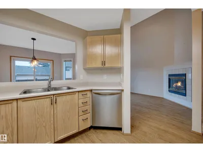 7557 188 ST NW photo 13