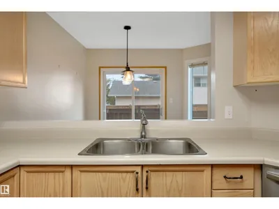 7557 188 ST NW photo 14
