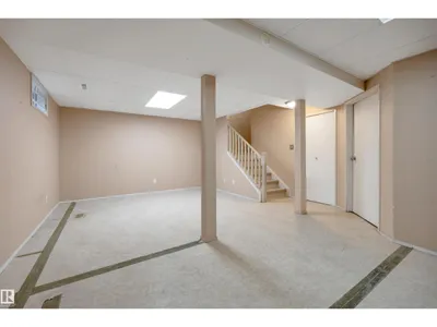 7557 188 ST NW photo 35