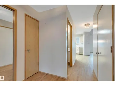 7557 188 ST NW photo 6