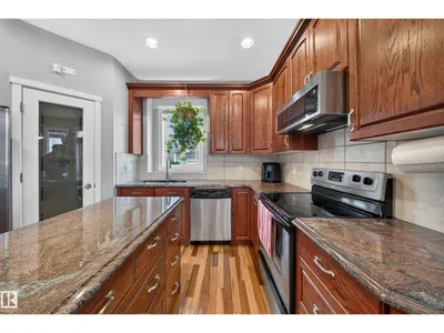 16423 61 ST NW photo 22