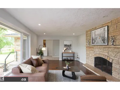 9657 68A ST NW photo 4