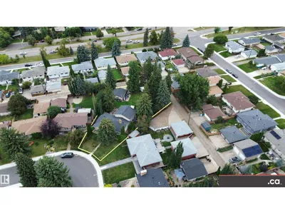 9657 68A ST NW photo 40