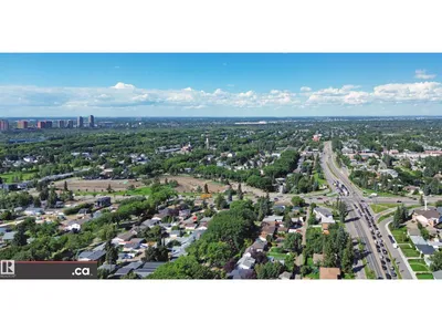 9657 68A ST NW photo 43