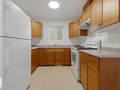 11120 132 ST NW photo 12