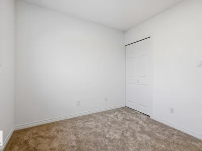 11120 132 ST NW photo 18