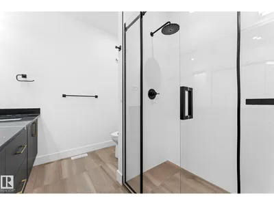 11021 132 ST NW photo 16