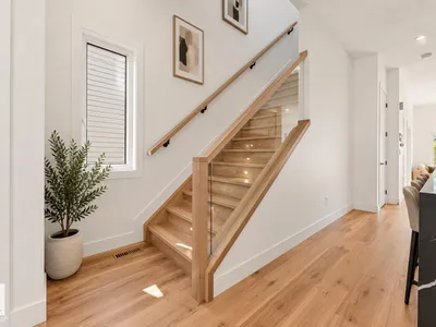 11021 132 ST NW photo 8