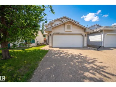 11827 8 AV NW photo 39