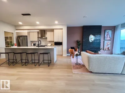 22616 85 AV NW photo 5