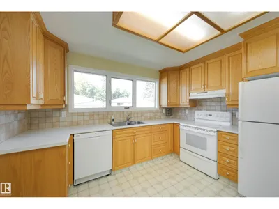 4820 109 AV NW photo 14