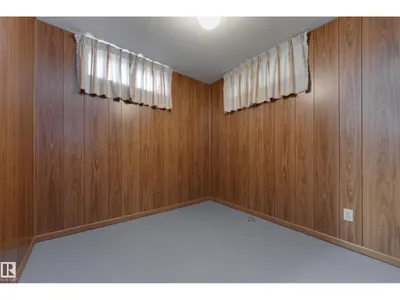 4820 109 AV NW photo 29