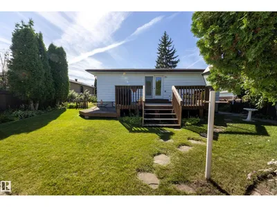4820 109 AV NW photo 36