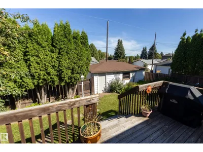 4820 109 AV NW photo 32