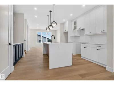 18707 130 ST NW photo 10