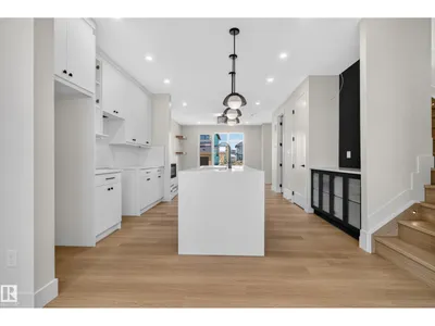 18707 130 ST NW photo 13