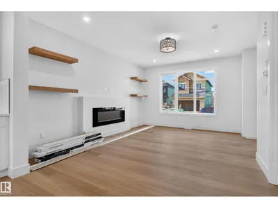 18707 130 ST NW photo 6