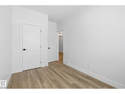 102 ELLIOTT WD photo 12