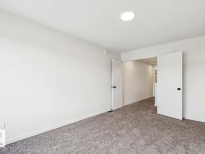 424 30 ST SW photo 27