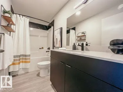 8331 224 ST NW photo 17