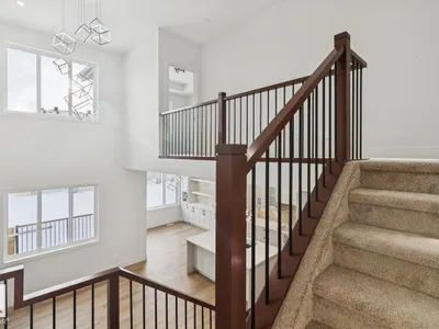 3529 42 AV photo 25