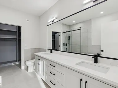 3529 42 AV photo 31