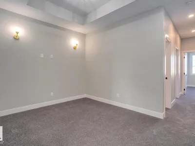 3601 42 AV photo 29