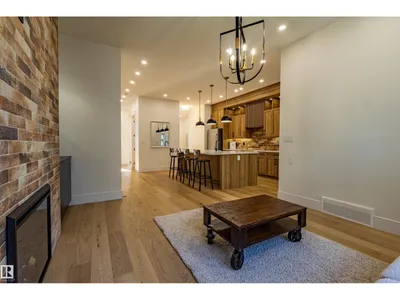 5139 123 ST NW photo 22