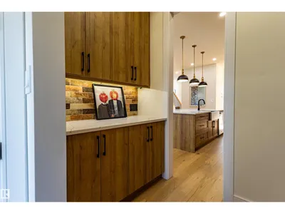 5139 123 ST NW photo 24