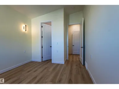 5139 123 ST NW photo 63